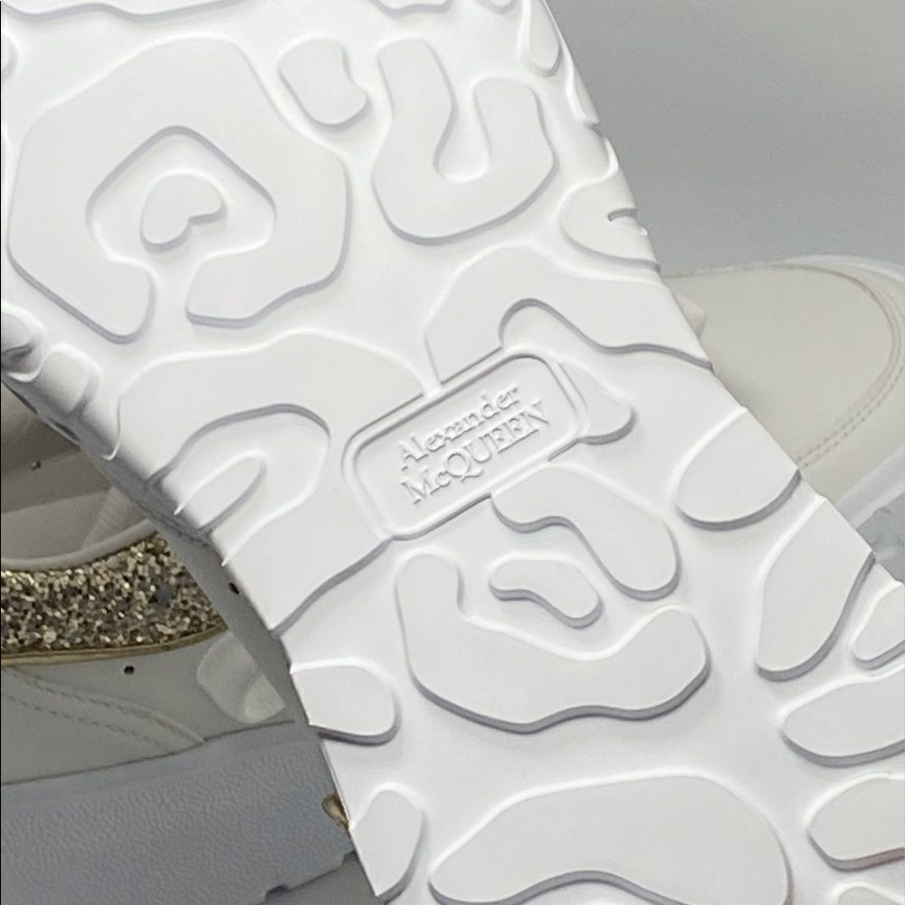Alexander McQueen Glitter Sneakers - Picture 12 of 12